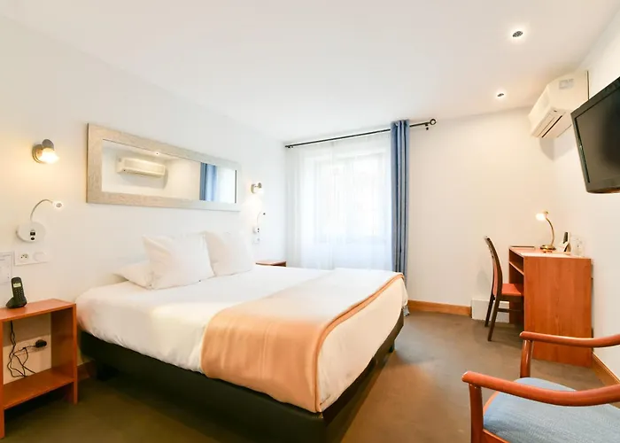 Logis Hotel & Restaurant Bergeret Sport
