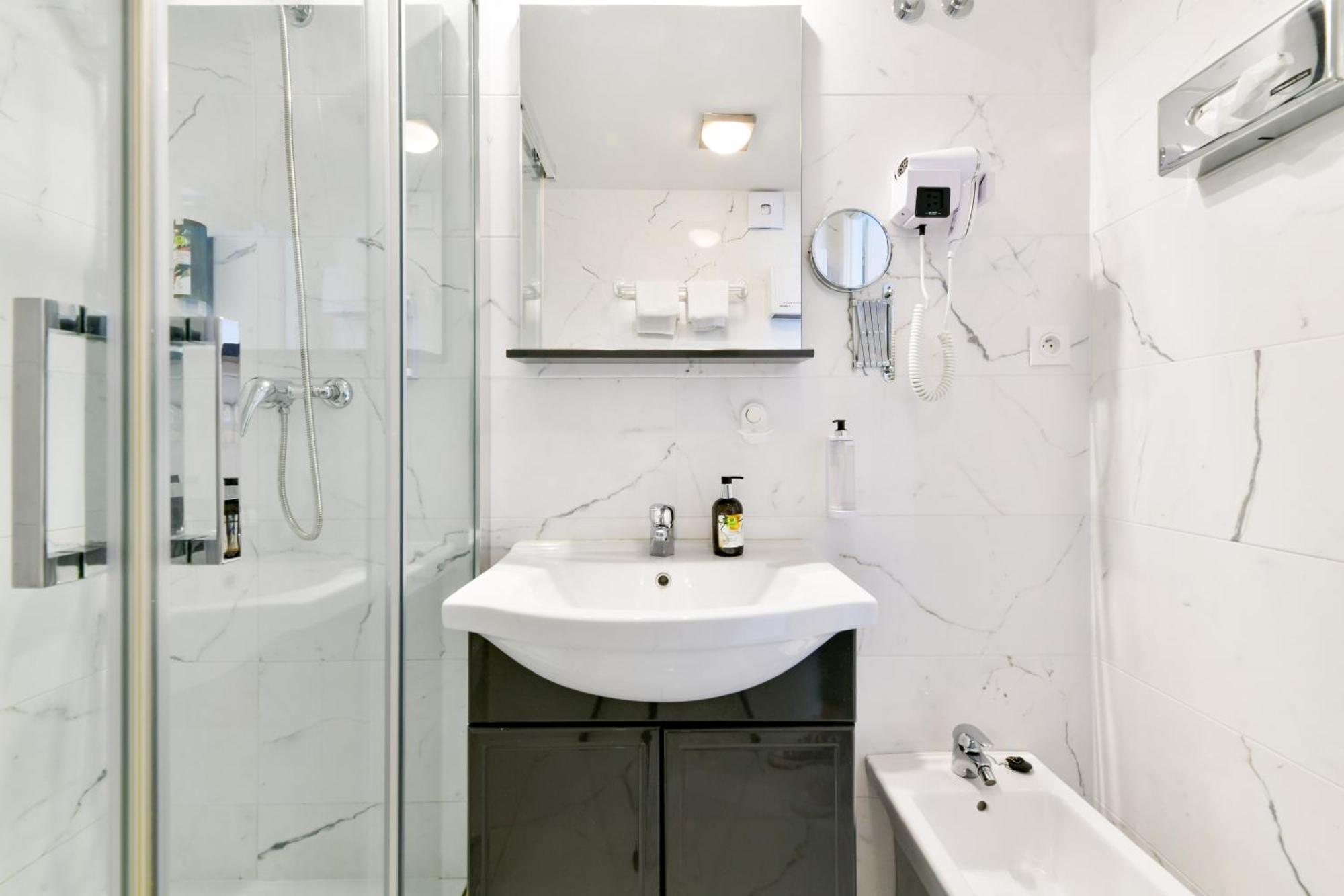 Logis & Restaurant Bergeret Sport Hotel Hendaye
